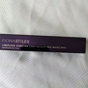 Fiona Stiles Limitless Lengths Mascara